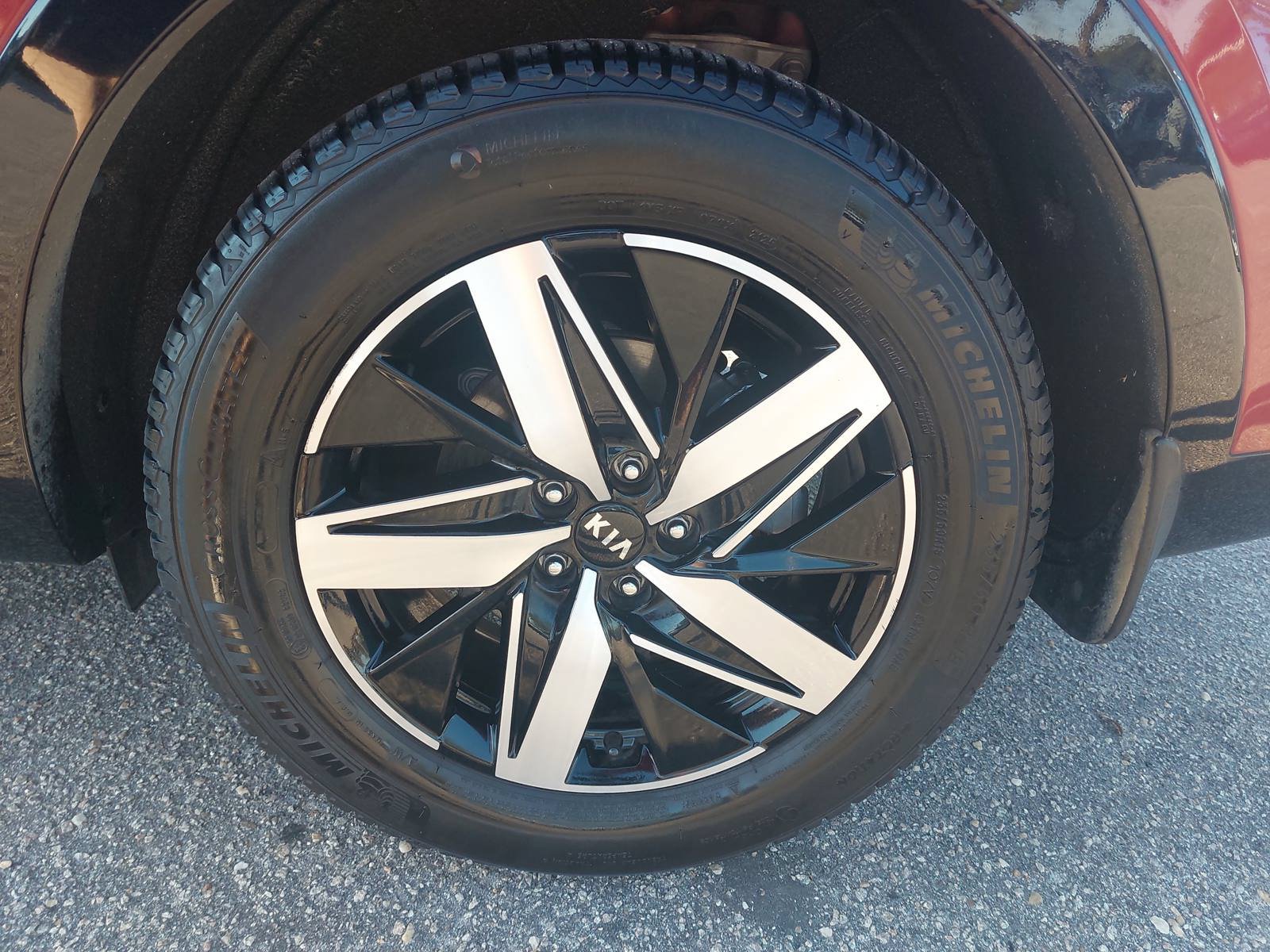 Used 2021 Kia Sorento S w/ Panoramic Sunroof Package FWD image 32