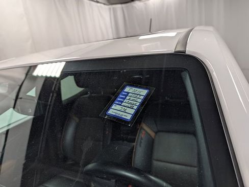 Certified 2023 GMC Canyon AT4 w/ AT4 Premium Package AWD/4WD image 30