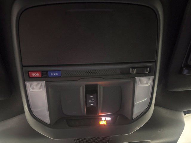 Used 2025 Subaru Forester Premium AWD/4WD image 30