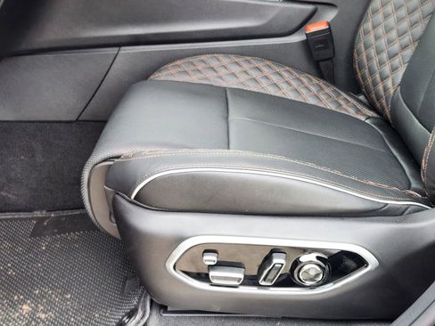 New 2025 Jeep Grand Cherokee L Summit w/ Obsidian Package image 20