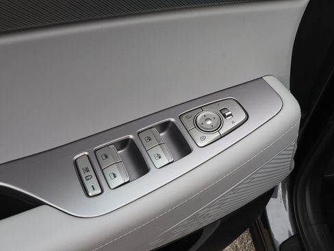 Used 2025 Hyundai Palisade SEL FWD image 15