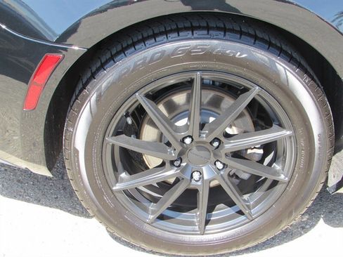 Used 2020 Chevrolet Camaro LT image 21