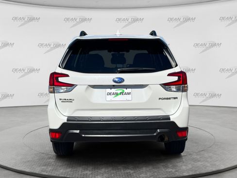 Used 2019 Subaru Forester Premium AWD/4WD image 6