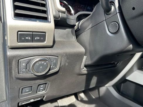 Used 2021 Ford F250 Lariat w/ Tremor Off-Road Package AWD/4WD image 19