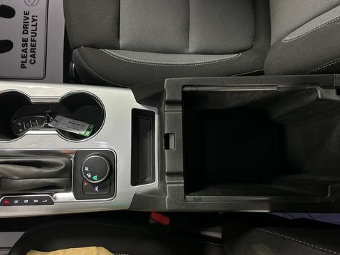 Used 2024 Chevrolet Blazer LT w/ Convenience Package FWD image 21