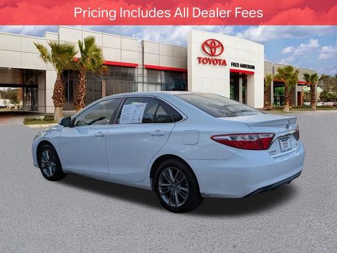 Used 2017 Toyota Camry SE FWD image 7