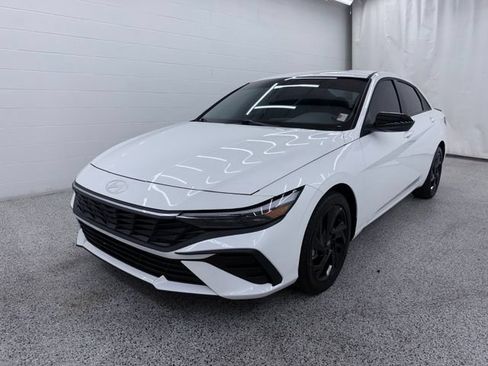 Used 2026 Hyundai Elantra Sport FWD image 5