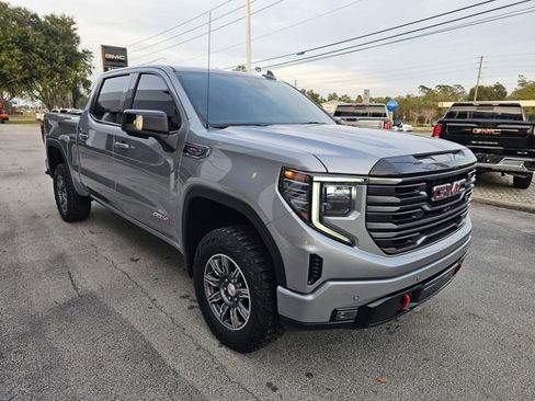 Used 2025 GMC Sierra 1500 AT4 image 8