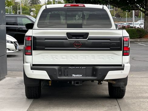 Used 2026 Nissan Frontier PRO-4X w/ Pro-4x Convenience Package AWD/4WD image 4