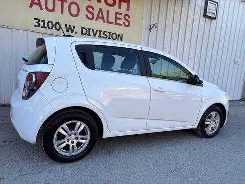 Used 2015 Chevrolet Sonic LT image 4