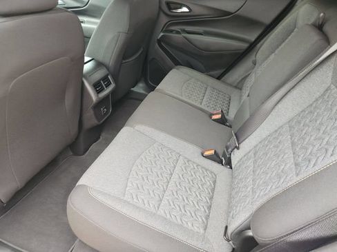 Used 2024 Chevrolet Equinox LT FWD image 31