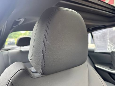 Used 2019 BMW 330i xDrive Sedan w/ Driving Assistance Package AWD/4WD image 69