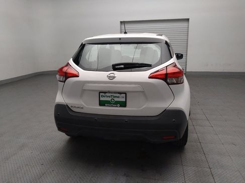 Used 2020 Nissan Kicks S FWD image 7