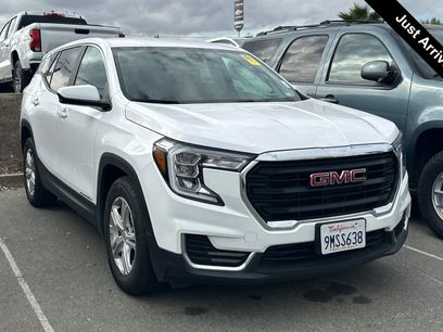 Used 2024 GMC Terrain SLE