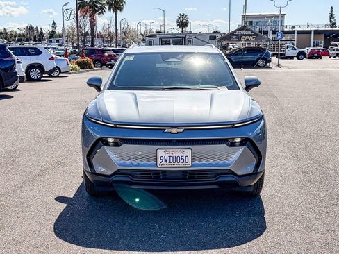 Used 2026 Chevrolet Equinox EV LT image 6