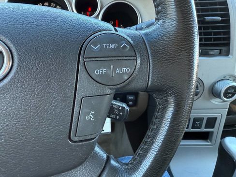 Used 2008 Toyota Sequoia Limited image 32