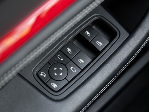 Used 2024 Porsche Taycan GTS image 20