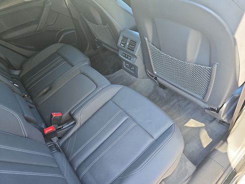 Used 2023 Audi Q5 Prestige w/ Prestige Package AWD/4WD image 11