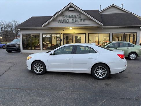 Used 2015 Chevrolet Malibu LT image 1