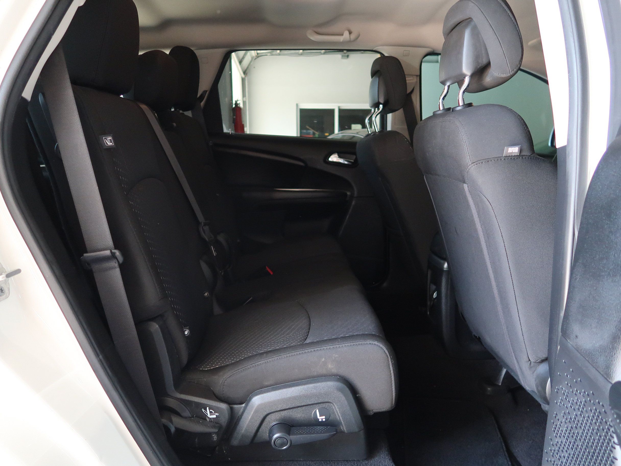 Used 2019 Dodge Journey SE FWD image 26