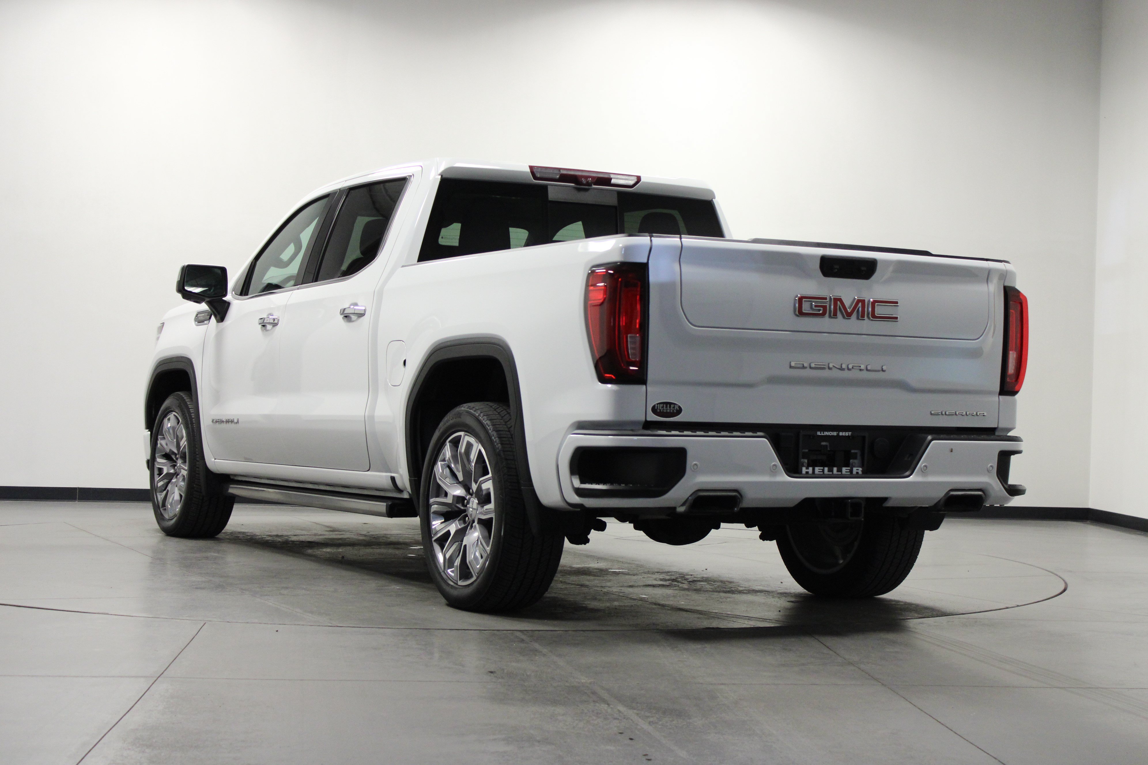 Used 2023 GMC Sierra 1500 Denali w/ Denali Reserve Package AWD/4WD image 6