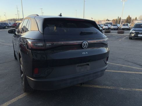 Used 2023 Volkswagen ID.4 Pro S image 4
