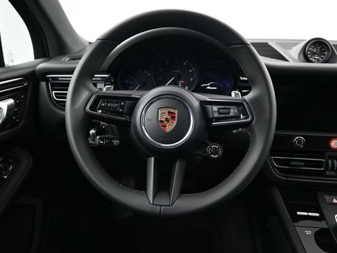 Certified 2026 Porsche Macan AWD/4WD image 13