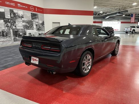 Used 2017 Dodge Challenger GT w/ Driver Convenience Group image 4