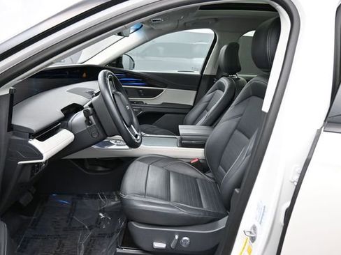 Used 2024 Lincoln Nautilus Reserve w/ Equipment Group 202A AWD/4WD image 18