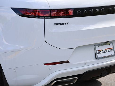 New 2026 Land Rover Range Rover Sport Dynamic SE AWD/4WD image 14