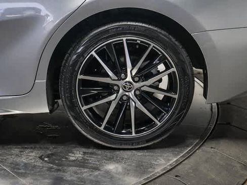 Certified 2023 Toyota Camry SE w/ Convenience Package image 11