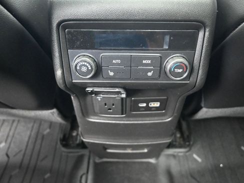 Certified 2023 GMC Acadia Denali w/ Denali Ultimate Package image 21