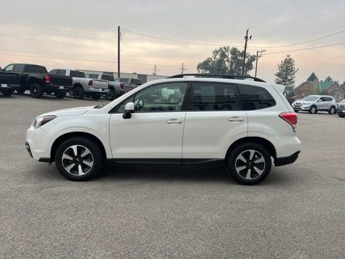 Used 2018 Subaru Forester 2.5i Premium AWD/4WD image 9