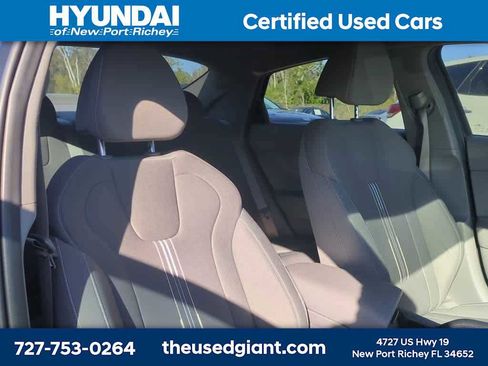 Used 2023 Hyundai Elantra SEL image 7