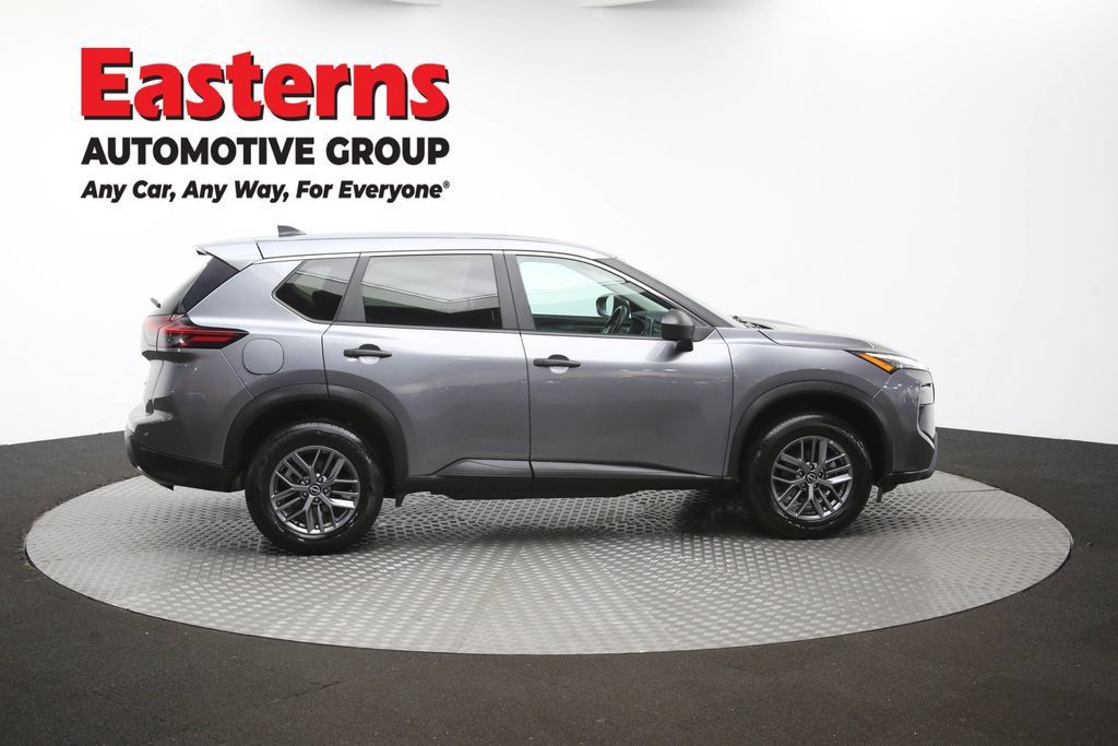 Used 2024 Nissan Rogue S AWD/4WD image 45