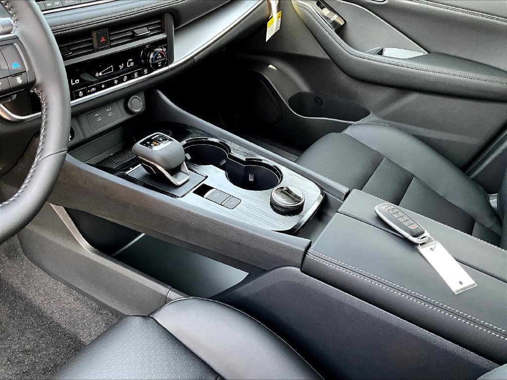 New 2026 Nissan Rogue Dark Armor AWD/4WD image 26