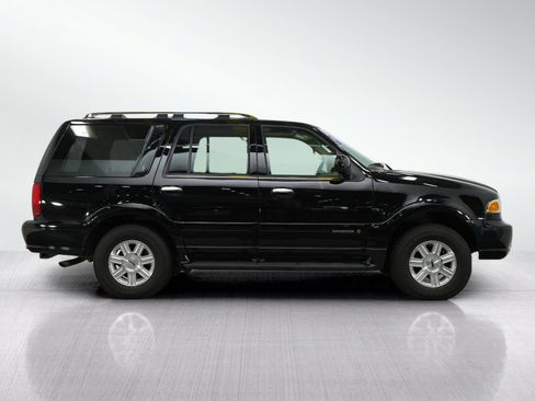 Used 2002 Lincoln Navigator 4WD image 6