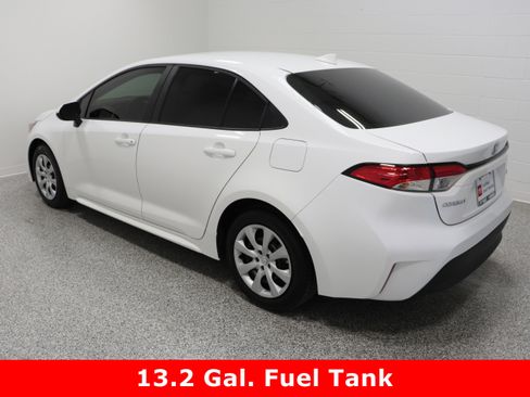 Certified 2025 Toyota Corolla LE image 9