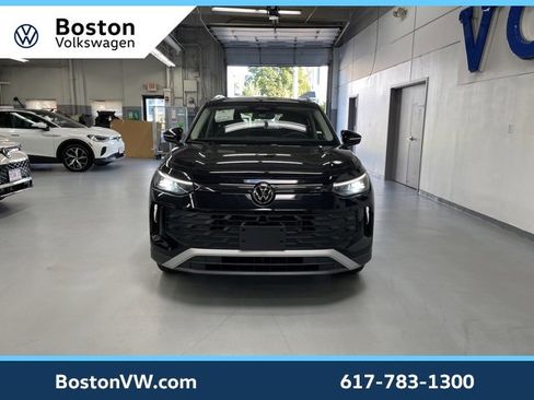 New 2026 Volkswagen Tiguan SE image 6