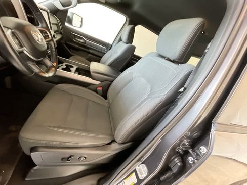 Used 2019 RAM 1500 Big Horn AWD/4WD image 11