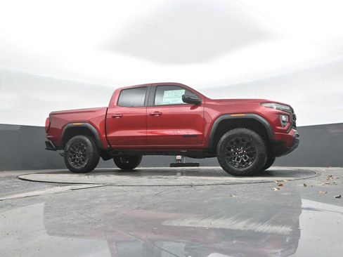 New 2026 GMC Canyon Elevation w/ Convenience Package image 37