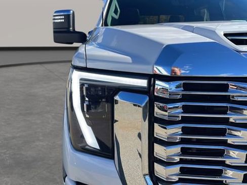 Used 2024 GMC Sierra 3500 Denali w/ Denali Reserve Package image 47