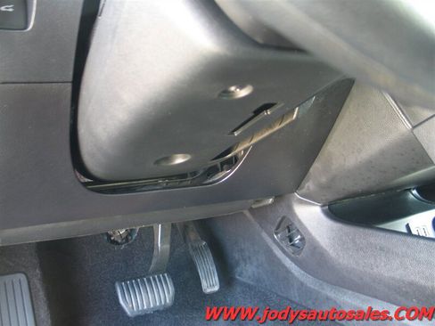 Used 2020 Ford Fusion SE FWD image 9