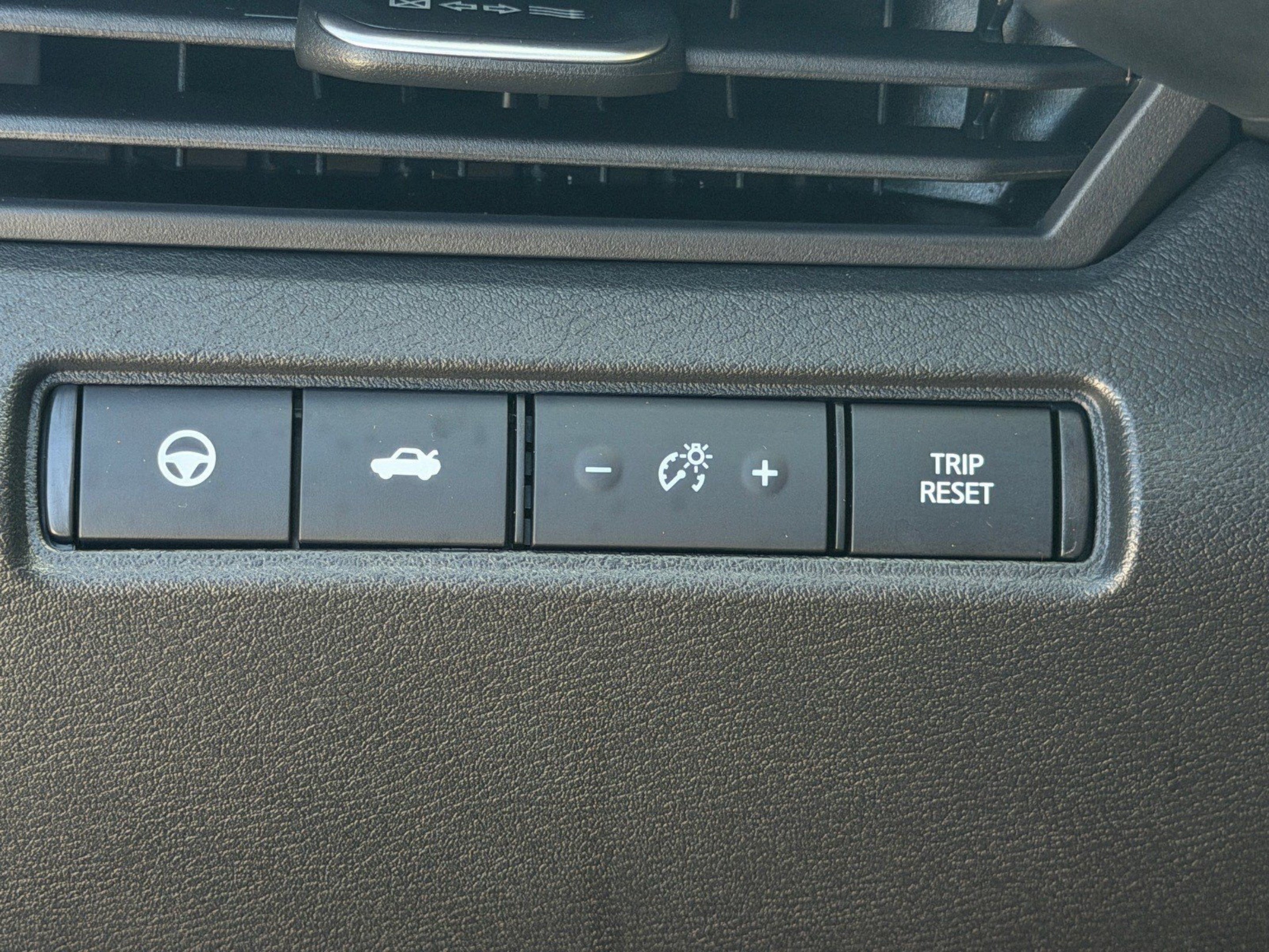 Used 2026 Nissan Altima 2.5 SR w/ SR Premium Package FWD image 23
