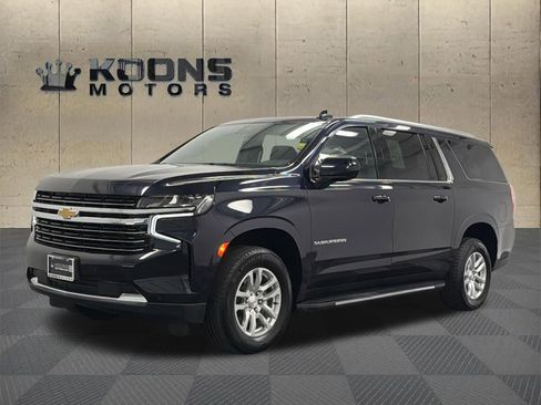 Used 2024 Chevrolet Suburban LT image 1