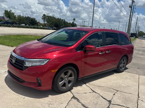 Used 2023 Honda Odyssey EX image 4