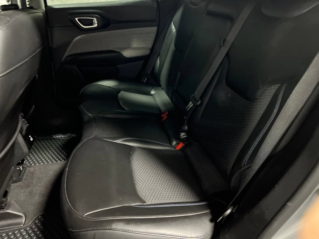 Used 2022 Jeep Compass Latitude w/ Convenience Group FWD image 17