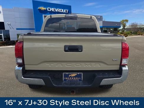 Used 2019 Toyota Tacoma TRD Off-Road AWD/4WD image 6