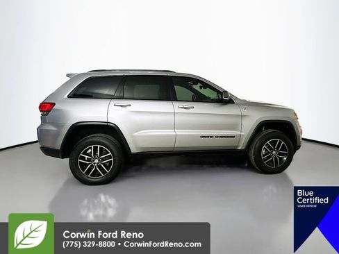 Used 2018 Jeep Grand Cherokee Trailhawk image 10