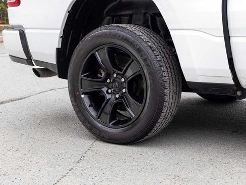 Used 2023 RAM 1500 Big Horn AWD/4WD image 9